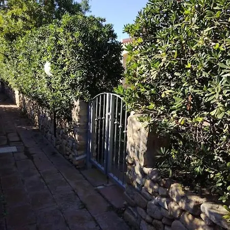 Malugi Oasi Esclusiva A וילה *